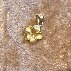 14k Gold Hibiscus Flower Pendant/Charm - Elegant Flower Design
